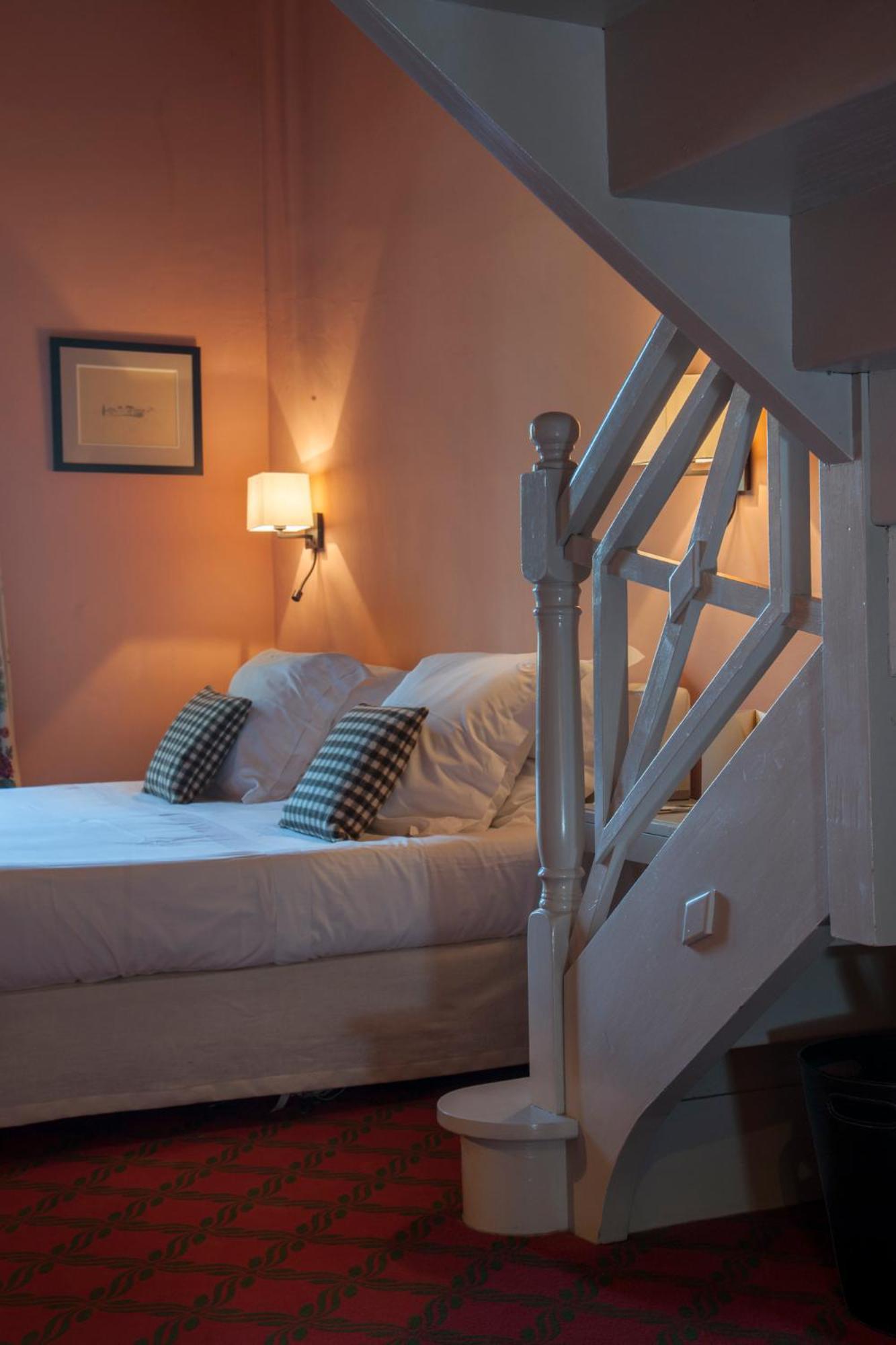 Le Mas De Peint - Hotel Et Restaurant Arlés Habitación foto